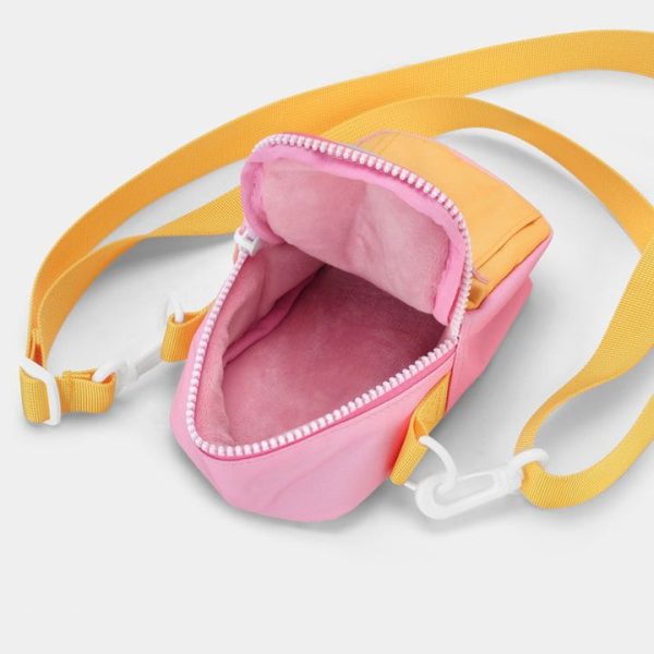 barbie-world-of-barbie-malibu-barbie-retrospekt-35mm-camera-bag-1146600185_720x-5 barbie-world-of-barbie-malibu-barbie-retrospekt-35mm-camera-bag-1146600185_720x-5