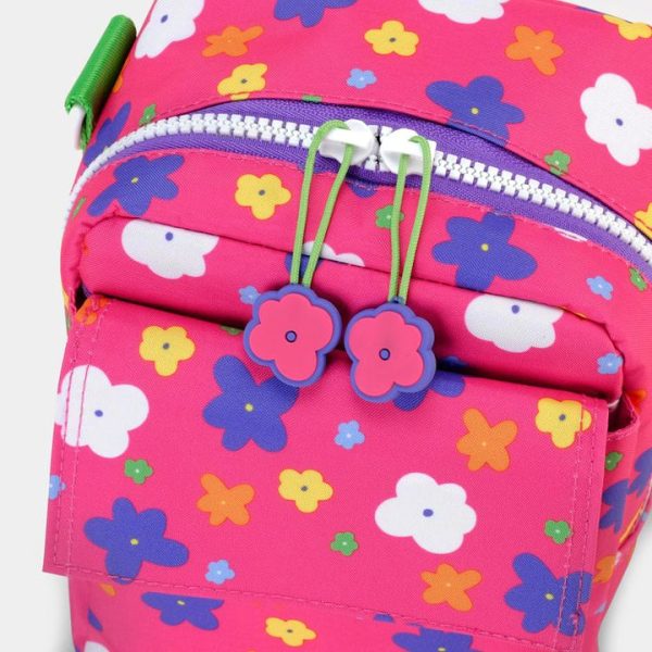 barbie-world-of-barbie-throwback-barbie-600-instant-camera-bag-1146600196_720x-1 barbie-world-of-barbie-throwback-barbie-600-instant-camera-bag-1146600196_720x-1