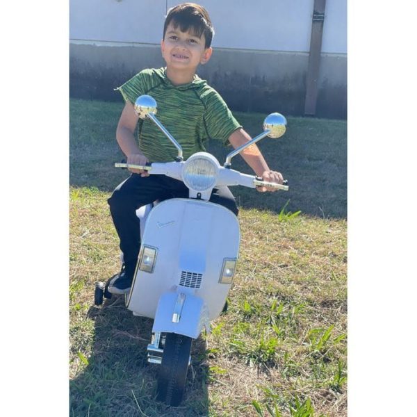 best-ride-on-cars-outdoor-vespa-scooter-12v-white-30808706678871_720x-3 best-ride-on-cars-outdoor-vespa-scooter-12v-white-30808706678871_720x-3