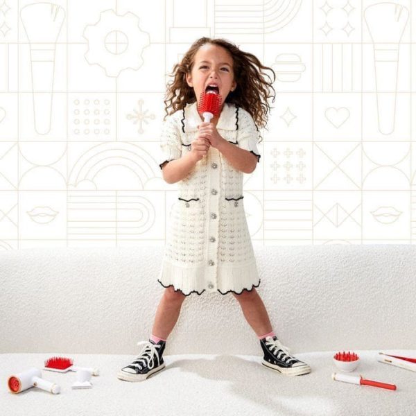 fao-schwarz-fashion-activity-and-roleplay-pampered-play-hair-pro-30949232476247_720x fao-schwarz-fashion-activity-and-roleplay-pampered-play-hair-pro-30949232476247_720x