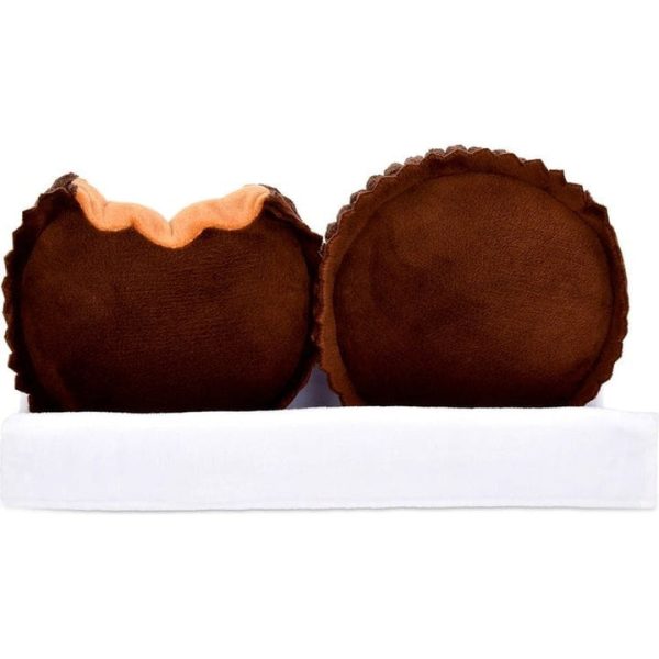 fao-schweetz-fao-schweetz-reese-s-playful-peanut-butter-pillow-pack-1124018784_720x fao-schweetz-fao-schweetz-reese-s-playful-peanut-butter-pillow-pack-1124018784_720x