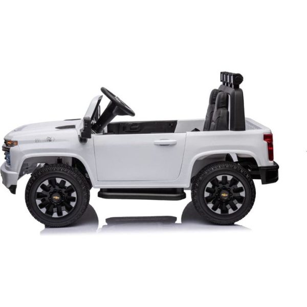 freddo-outdoor-24v-4x4-chevrolet-silverado-2-seater-ride-on-truck-for-kids-white-31443895910487_720x-4 freddo-outdoor-24v-4x4-chevrolet-silverado-2-seater-ride-on-truck-for-kids-white-31443895910487_720x-4