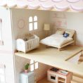 le-toy-van-dolls-complete-dolls-house-furniture-set-31480134664279_720x-1