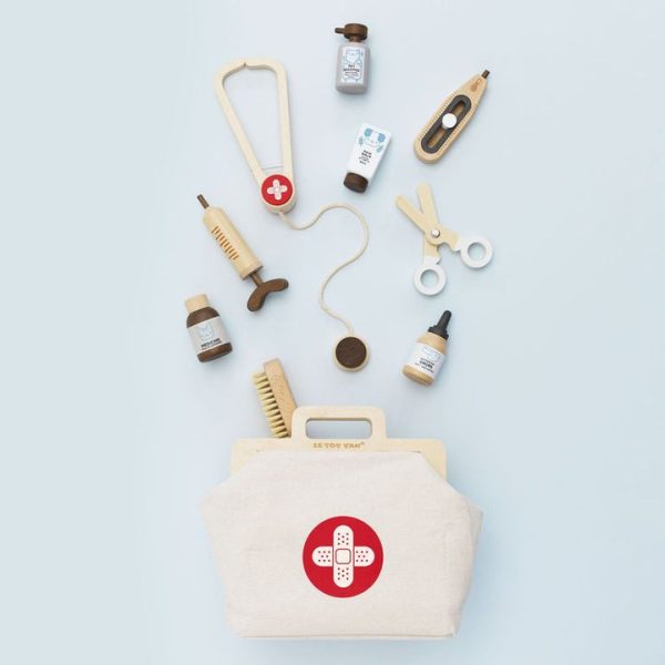 le-toy-van-preschool-10-piece-animal-vet-pretend-play-set-1153095534_720x-3 le-toy-van-preschool-10-piece-animal-vet-pretend-play-set-1153095534_720x-3