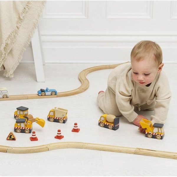 le-toy-van-preschool-7-piece-wood-construction-toy-cars-trucks-diggers-set-32562637766743_720x-9 le-toy-van-preschool-7-piece-wood-construction-toy-cars-trucks-diggers-set-32562637766743_720x-9