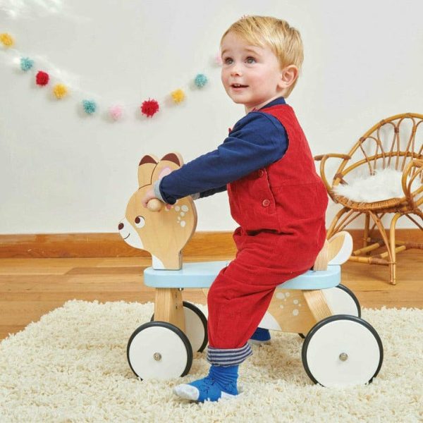 le-toy-van-preschool-ride-on-deer-14644773945431_720x-5