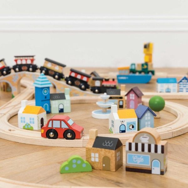 le-toy-van-preschool-royal-express-train-set-180-pieces-31479579770967_720x-5 le-toy-van-preschool-royal-express-train-set-180-pieces-31479579770967_720x-5