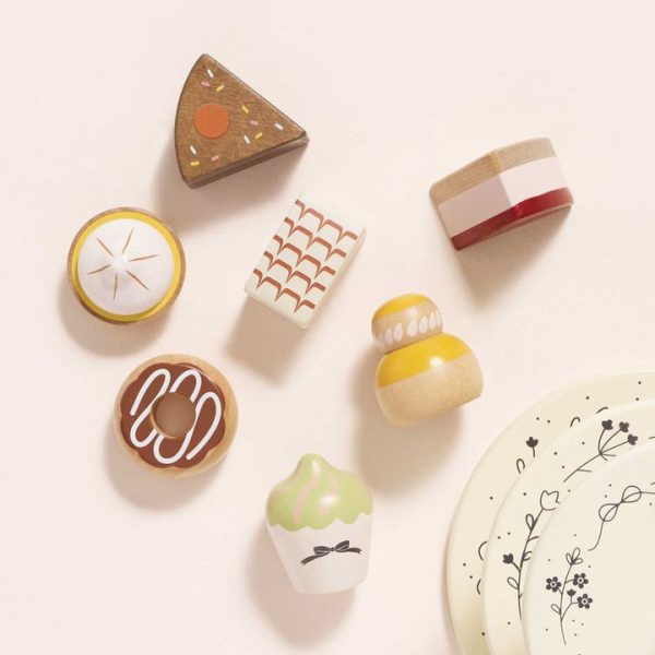 le-toy-van-preschool-three-tier-patisserie-cake-stand-32562576326743_720x-2 le-toy-van-preschool-three-tier-patisserie-cake-stand-32562576326743_720x-2