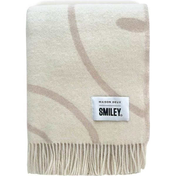 maison-deux-room-decor-smiley-blanket-white-grey-31899819671639_720x-3 maison-deux-room-decor-smiley-blanket-white-grey-31899819671639_720x-3