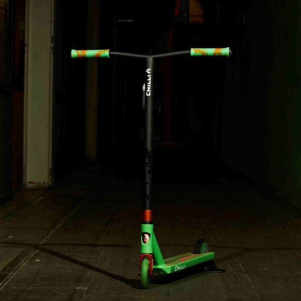 micro-kickboard-outdoor-chilli-critter-scooter-green-chameleon-32481368932439_720x-1 micro-kickboard-outdoor-chilli-critter-scooter-green-chameleon-32481368932439_720x-1