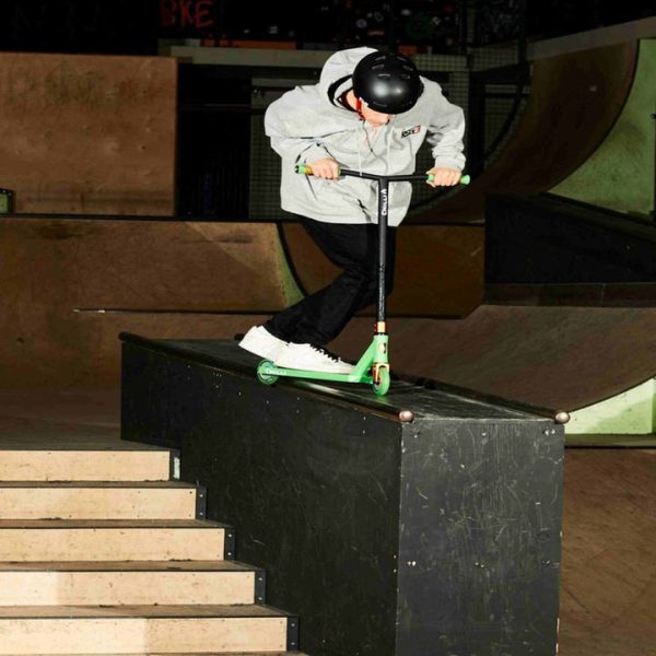 micro-kickboard-outdoor-chilli-critter-scooter-green-chameleon-32481368965207_720x-4 micro-kickboard-outdoor-chilli-critter-scooter-green-chameleon-32481368965207_720x-4