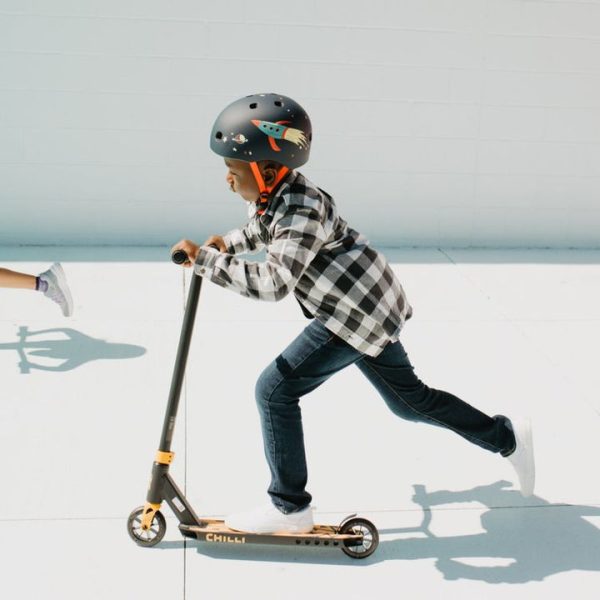 micro-kickboard-outdoor-corey-funk-signature-chilli-scooter-black-yellow-32481363787863_720x micro-kickboard-outdoor-corey-funk-signature-chilli-scooter-black-yellow-32481363787863_720x