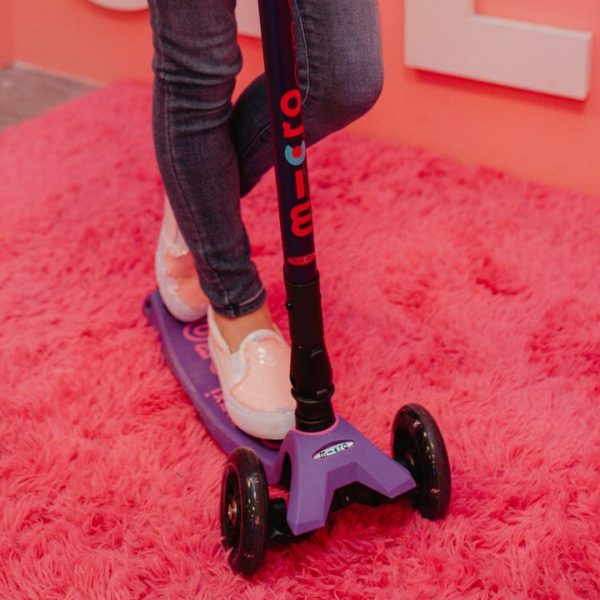 micro-kickboard-outdoor-micro-maxi-foldable-led-scooter-purple-32480900939863_720x micro-kickboard-outdoor-micro-maxi-foldable-led-scooter-purple-32480900939863_720x