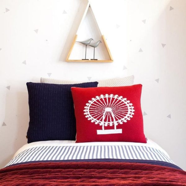 rian-tricot-room-decor-london-eye-pillow-32084936491095_720x-3 rian-tricot-room-decor-london-eye-pillow-32084936491095_720x-3