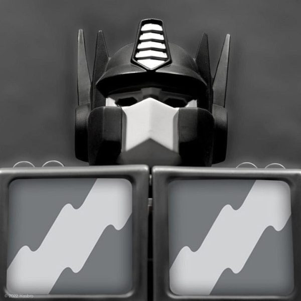 super-7-collectibles-transformers-super-shogun-optimus-prime-fallen-leader-29800495087703_720x super-7-collectibles-transformers-super-shogun-optimus-prime-fallen-leader-29800495087703_720x