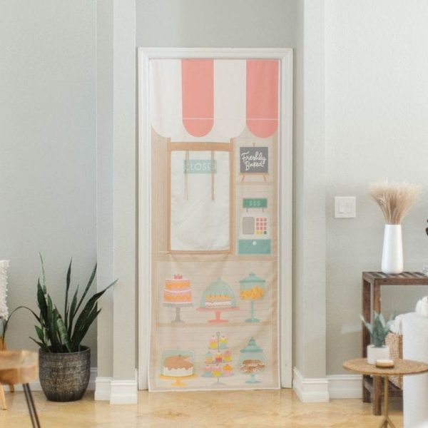 swingly-preschool-farmer-s-market-bakery-doorway-storefront-32302808629335_720x-2 swingly-preschool-farmer-s-market-bakery-doorway-storefront-32302808629335_720x-2